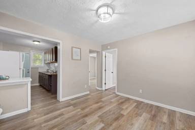 Main picture of 2101 W Romana St
