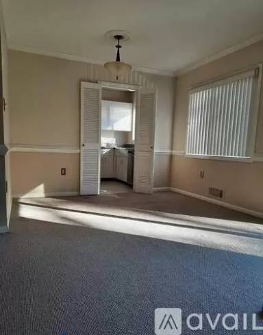 Main picture of 10662 Weymouth St
