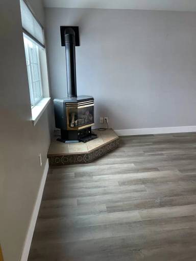 Main picture of 2606 Daffodil St