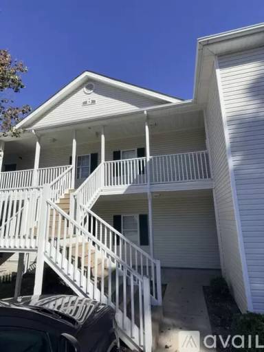 Main picture of 1750 Greens Blvd