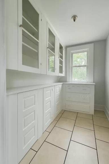Main picture of 1 Alonzo St