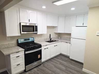 Main picture of 5917 Streamview Dr