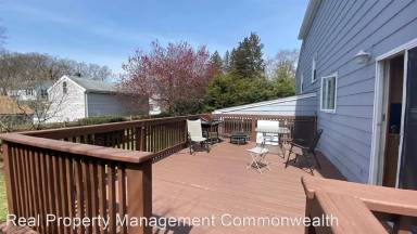 Main picture of 93 Cedarwood Ave