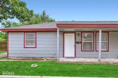 Main picture of 1102 Jefferson St