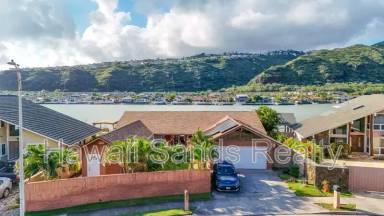 Main picture of 662 Kalanipuu St