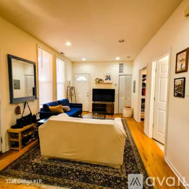 Main picture of 3236 N Clifton Ave