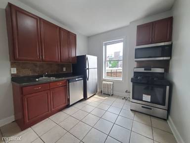 Main picture of 384 Baldwin Ave