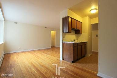 Main picture of 530 W Aldine Ave