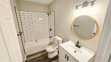 Main picture of 1046 Banklick St