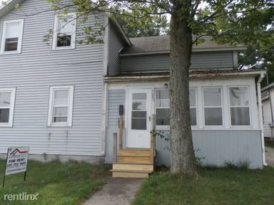 Main picture of 1083 Michigan Ave