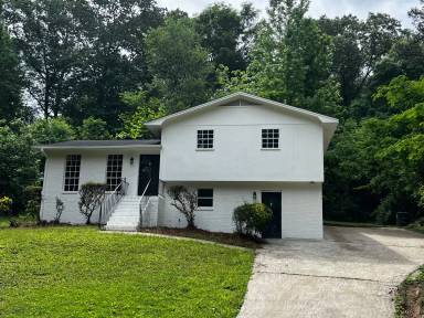 Main picture of 193 Woodland Dr
