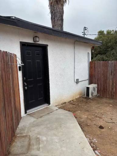Main picture of 5890 Antonia Pl