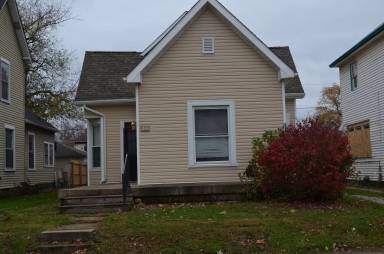 Main picture of 222 N Addison St