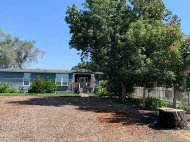 Main picture of 14000 Dover Ave