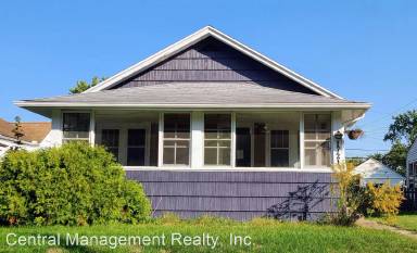 Main picture of 1721 E Ewing Ave