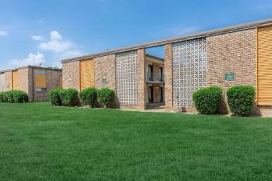 Main picture of University Gardens Apartments