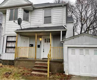 Main picture of 18 Oakdale Ave