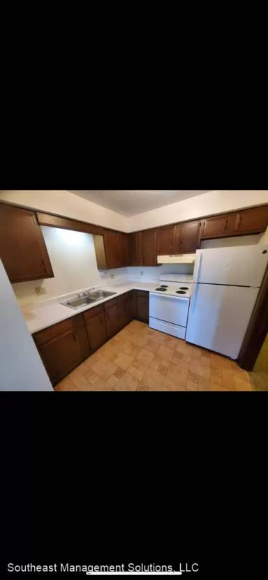 Main picture of 44 N Pinwood