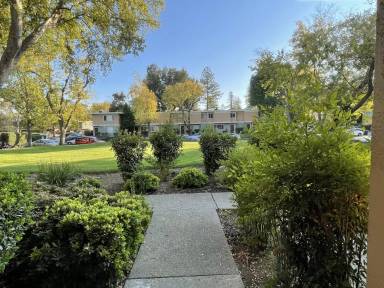 Main picture of 1575 Drake Dr