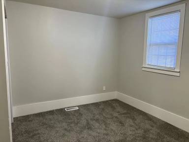 Main picture of 1014 S Topeka Ave
