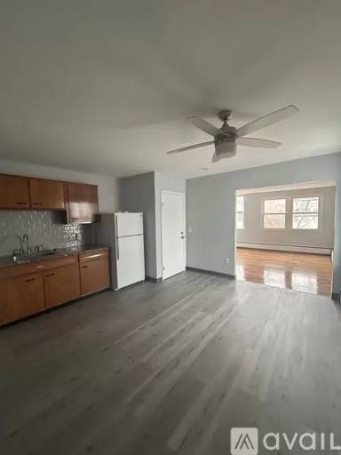 Main picture of 1605 3rd Ave