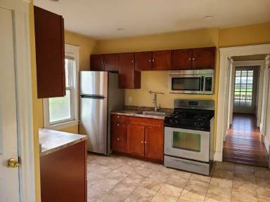 Main picture of 386 W Squantum St