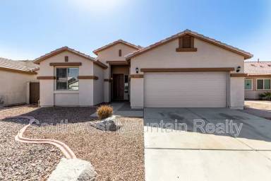 Main picture of 30720 N Royal Oak Way