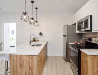 Main picture of 5100 Hudson Ave