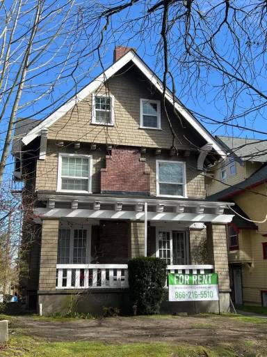 Main picture of 4720 17th Ave NE