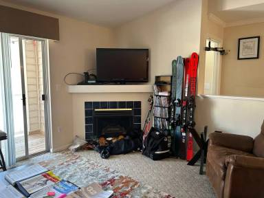 Main picture of 215 S Knollwood Dr