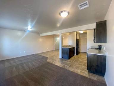 Main picture of 1000 E Bluff View Dr