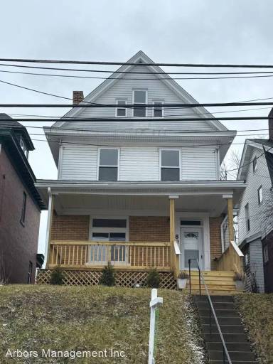 Main picture of 808 Bayridge Ave
