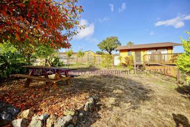 Main picture of 6 Carmel Way