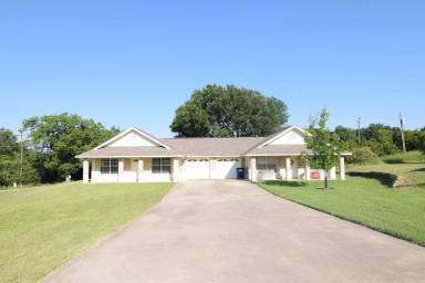 Main picture of 157 Satch Dr