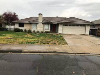 Main picture of 2883 Banner Ct