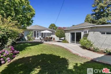 Main picture of 2716 Veteran Ave