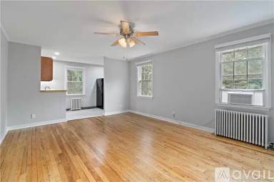 Main picture of 838 Thorn St