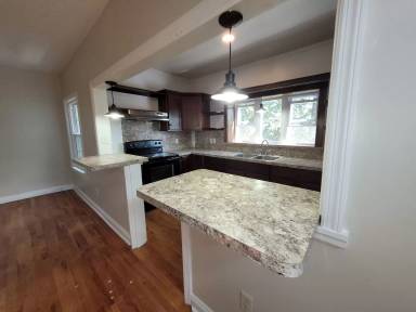 Main picture of 905 E. King Street - Unit E