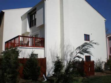 Main picture of 1923 N Woodley St