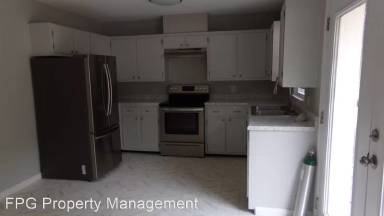 Main picture of 200 Woodside Dr