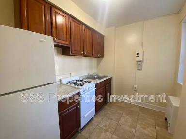 Main picture of River Plaza Apartments