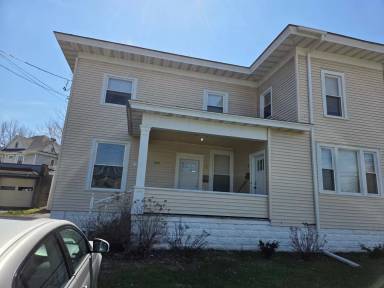 Main picture of 109 Erie St