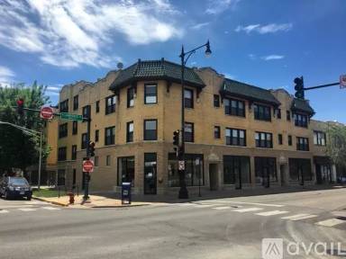 Main picture of 3001-07 W Lawrence Ave & 4746-50 N Sacramento Ave