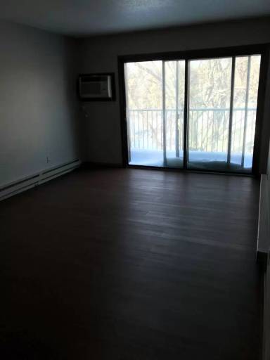 Main picture of 911 E Lincoln Ave