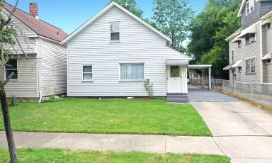 Main picture of 3708 E 59th St
