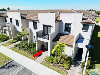 Main picture of 21452 NE 3rd Path