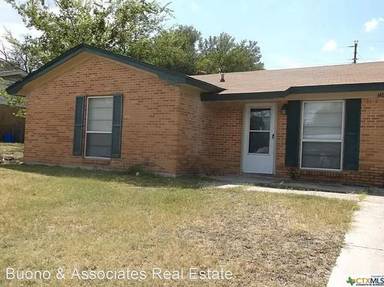 Main picture of 1402 Bluffdale St