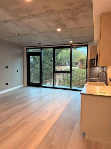 Main picture of 3660 Reynard Way