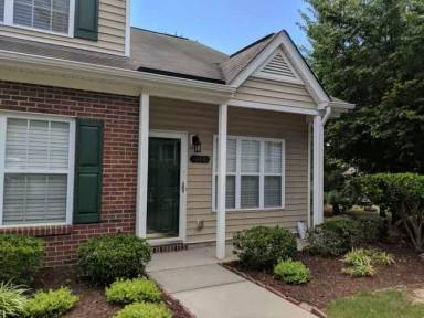 Main picture of 111 Lynch Cir