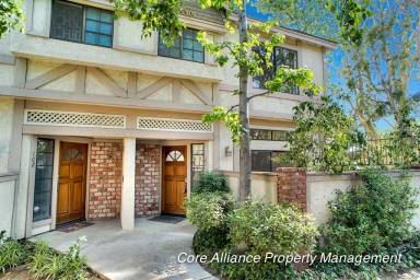 Main picture of 7100 Balboa Blvd